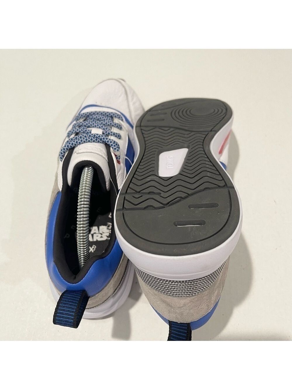 Men’s Toms White Lace Up Shoes x Star Wars Size 9 US! - Picture 6 of 8
